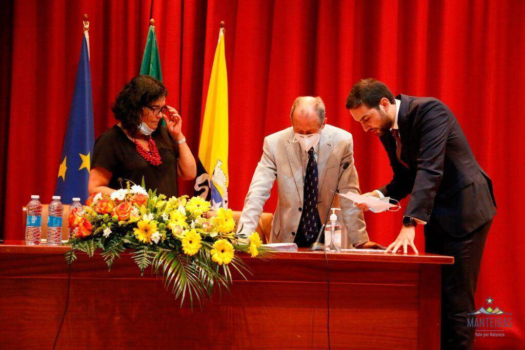 Cerimónia da tomada de posse dos titulares dos Órgãos MunicipaisCâmara Municipal
Flávio Miguel Tacanho Massano (Presidente)