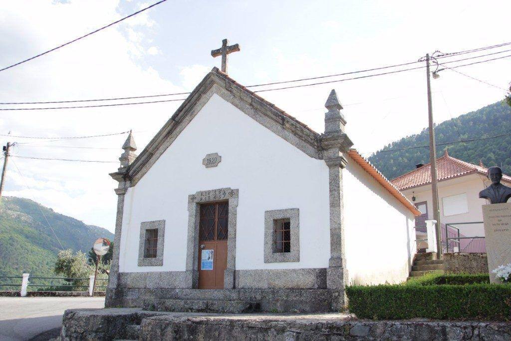 Capela-de-Sao-Domingos.jpg